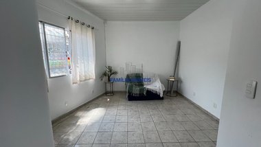 office em Júlio Conceição, Vila Mathias - Santos - SP