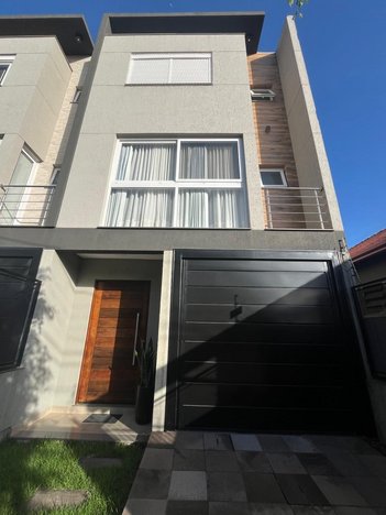 house em Rua Pelotas, Centro - Esteio - RS
