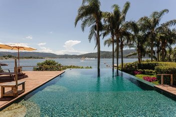 house em Servidão Pedro Miguel Nunes, Lagoa da Conceição - Florianópolis - SC