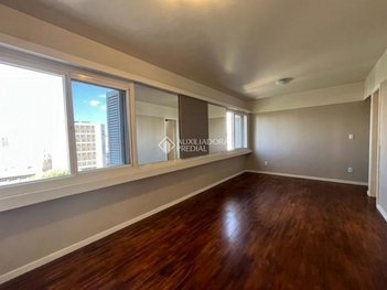 apartment em Rua Duque de Caxias, Centro Histórico - Porto Alegre - RS