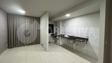 apartment em Alameda José de Oliveira Guimarães, Jardim Holanda - Uberlândia - MG
