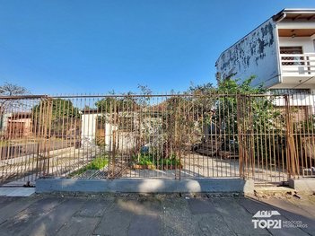 house em Souza Melo, Sarandi - Porto Alegre - RS