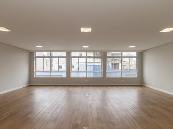 office em Praça Ouvidor Pacheco e Silva, Sé - São Paulo - SP