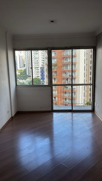 apartment em Avenida Doutor Guilherme Dumont Vilares, Jardim Londrina - São Paulo - SP