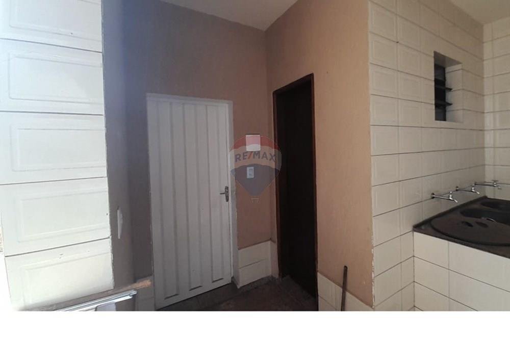 Casa com 4 quartos — Planalto, Belo Horizonte