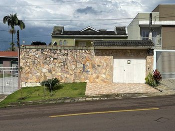 house em Rua Pretextato Taborda Júnior, Santa Quitéria - Curitiba - PR