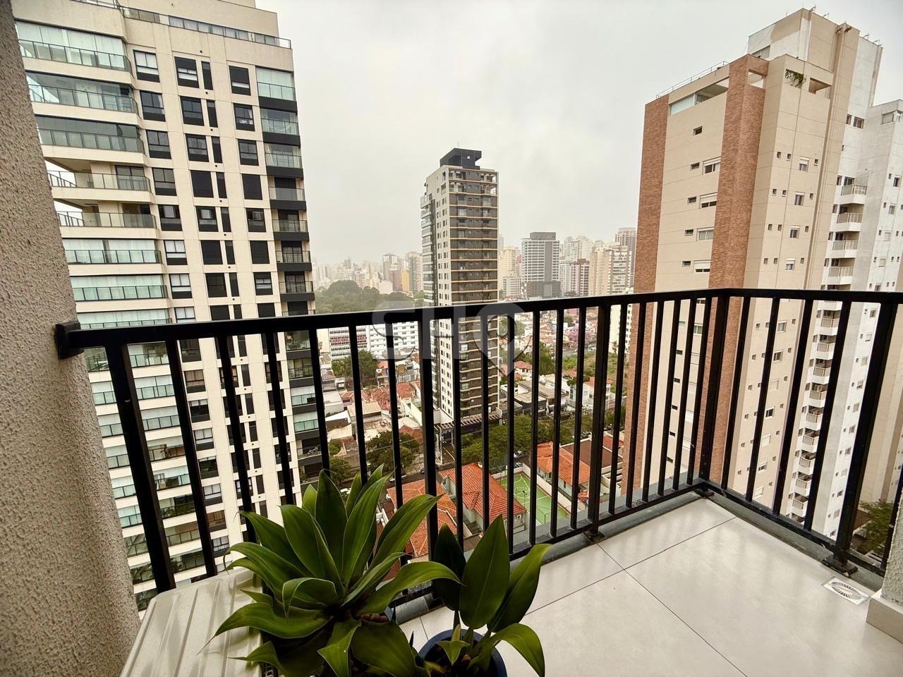 VARANDA COM BELA VISTA