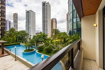 apartment em Rua Deputado Heitor Alencar Furtado, Mossunguê - Curitiba - PR