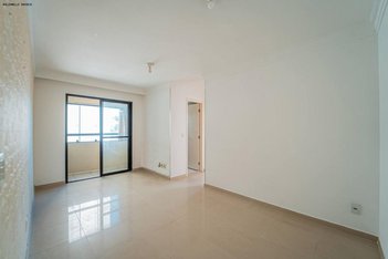 apartment em Avenida Guarapiranga, Jardim Europa - São Paulo - SP