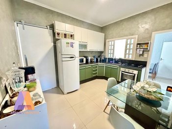 house em Rua Ciro dos Anjos, Loteamento Villa Branca - Jacareí - SP