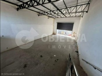 industrial em Avenida Comendador Alexandrino Garcia, Marta Helena - Uberlândia - MG