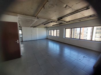 office em Avenida Ibijaú, Moema - São Paulo - SP