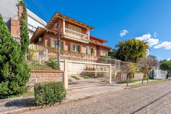 house em Rua de La Grange, Três Figueiras - Porto Alegre - RS
