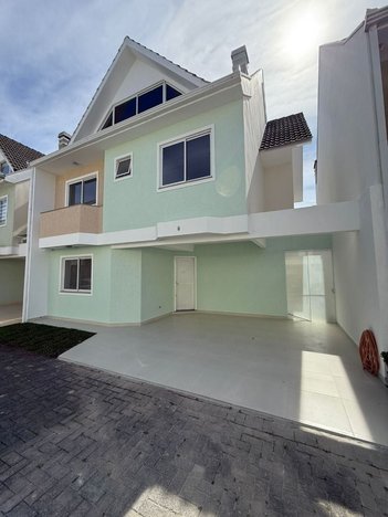 house em Rua Doutor Gonzaga de Campos, Uberaba - Curitiba - PR