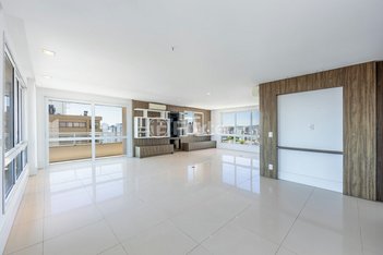 apartment em Rua Carlos Trein Filho, Auxiliadora - Porto Alegre - RS