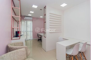 office em Rua Cristóvão Pereira, Passo da Areia - Porto Alegre - RS