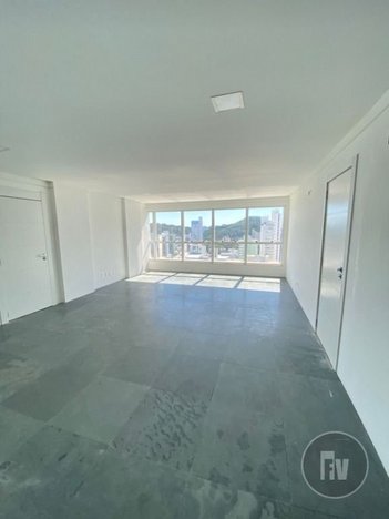 office em Arthur Max Dôose, Pioneiros - Balneário Camboriú - SC