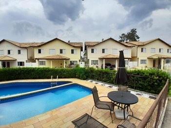 house em Estrada Municipal Walter Steurer, Chácara Pavoeiro - Cotia - SP