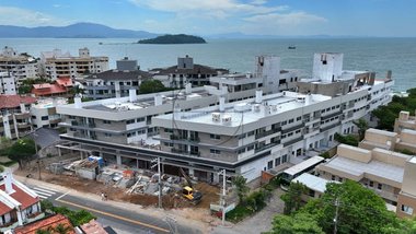 apartment em Rua Madre Maria Vilac, Canasvieiras - Florianópolis - SC