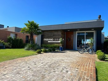 house em Avenida Diamante, Rainha do Mar - Xangri-Lá - RS