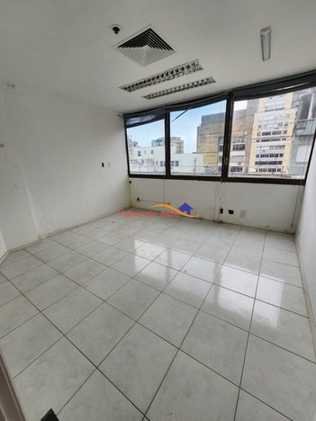 office em General Vitorino, Centro Histórico - Porto Alegre - RS