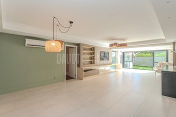 apartment em Rua Cananéia, Vila Jardim - Porto Alegre - RS