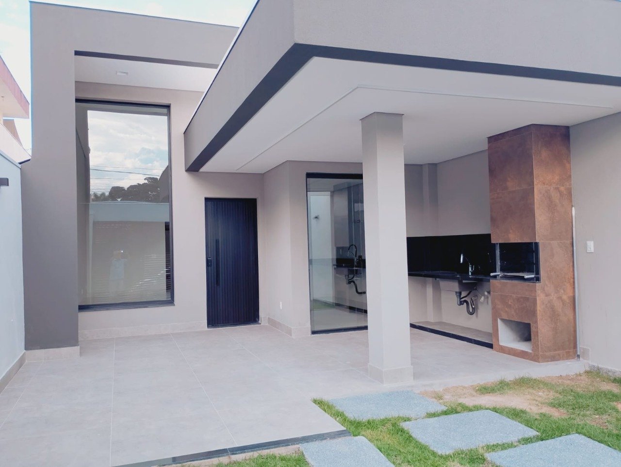 Casa com 3 quartos — Santa Amélia, Belo Horizonte