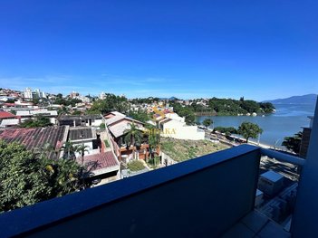 apartment em Rua Fernando Ferreira de Mello, Bom Abrigo - Florianópolis - SC