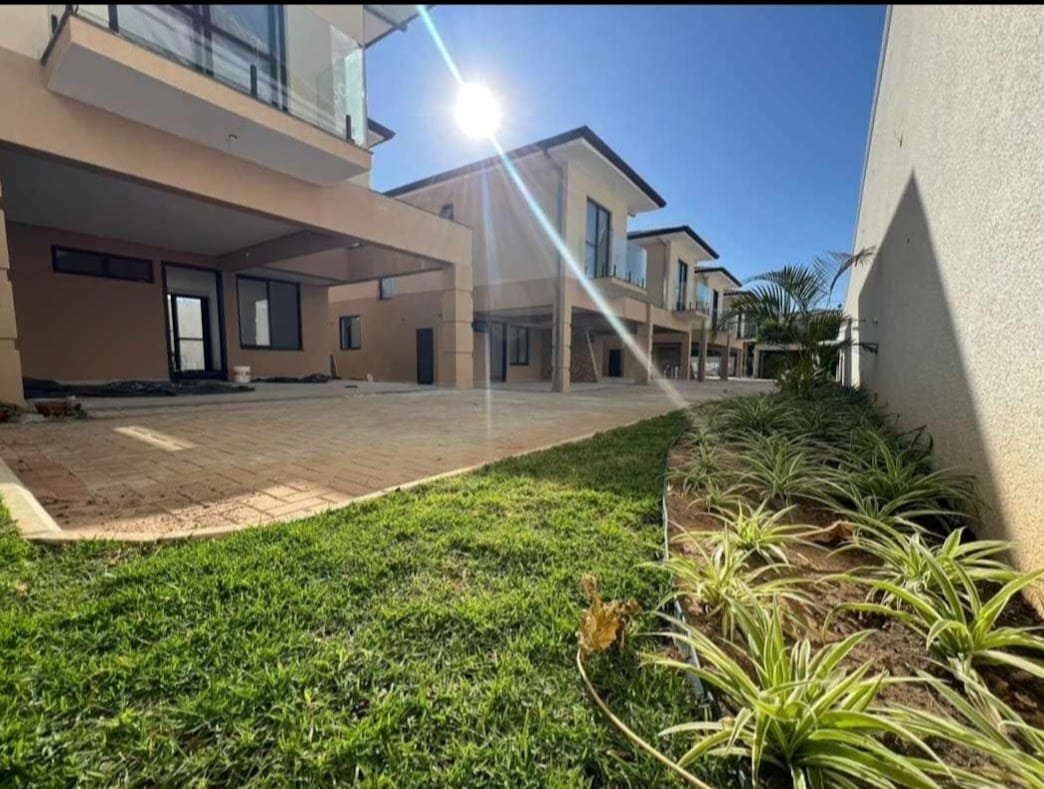 Casa com 4 quartos — Pampulha, Belo Horizonte