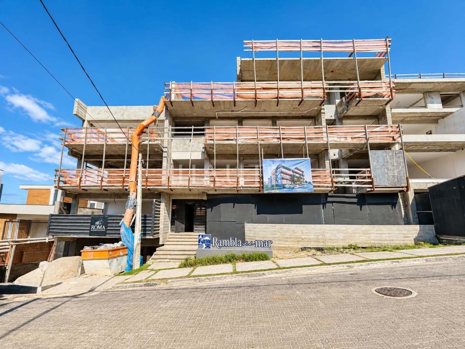 Apartamento de 3 Dormitórios no Edifício Rambla del Mar na