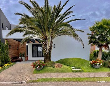 house em Rua Rio Divisa, Centro - Xangri-Lá - RS