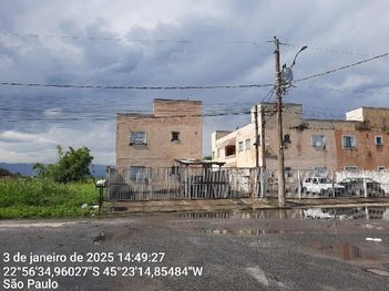 apartment em Avenida Edargê Vieira Marcondes, Residencial Comercial Cidade Vista Alegre - Pindamonhangaba - SP