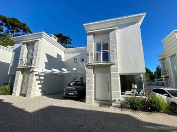 house em Rua Vinte e Oito, São José - Canela - RS