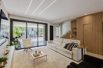 house em Avenida Willy Eugênio Fleck, Sarandi - Porto Alegre - RS