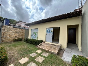 commercial_building em Rua Onze, Vinhais - São Luís - MA