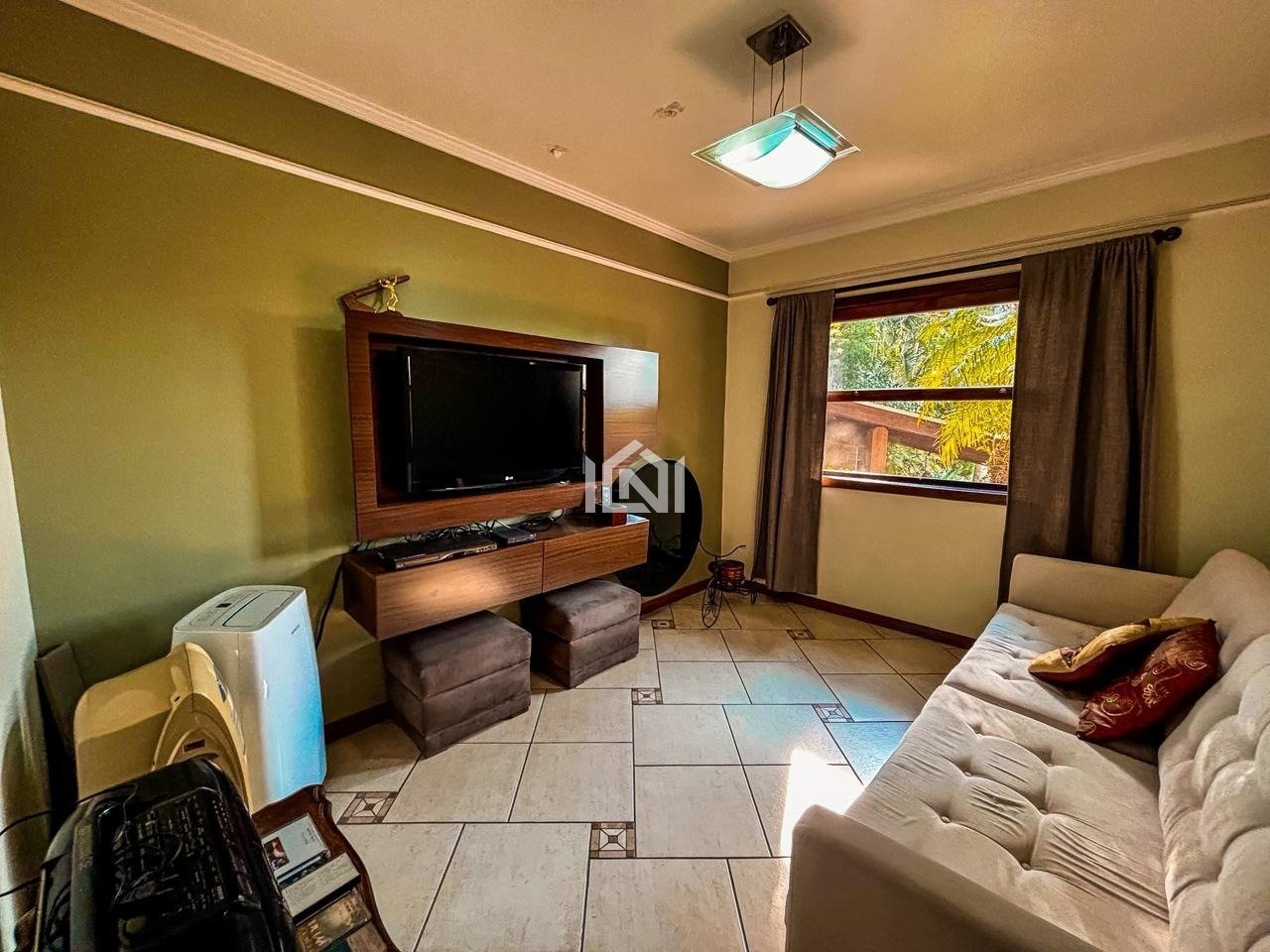 casa a venda no condominio mirante da granja  viana - sala de tv