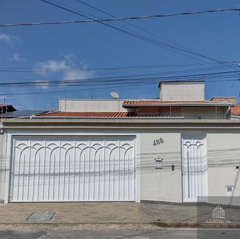 house em Rua Maria Moreira da Silva, Jardim das Hortênsias - Poços de Caldas - MG