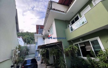 house em Rua Carmo do Cajuru, Jacarepaguá - Rio de Janeiro - RJ