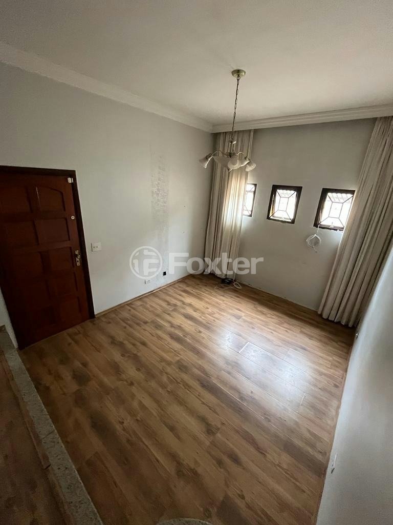 1727370608576-sala.jpeg
