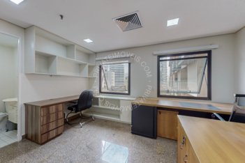office em Avenida Rouxinol, Indianópolis - São Paulo - SP
