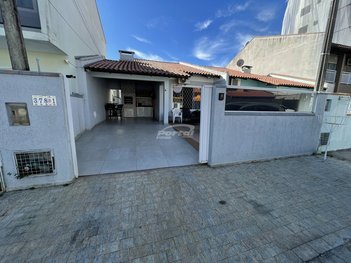 house em Rua Santa Catarina, Balneário Piçarras - Balneário Piçarras - SC