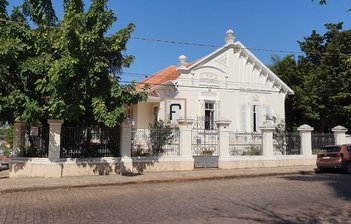 house em Praça Ademar de Barros, Centro - Mococa - SP