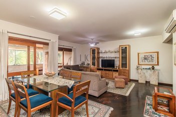 apartment em Rua Carlos Trein Filho, Auxiliadora - Porto Alegre - RS