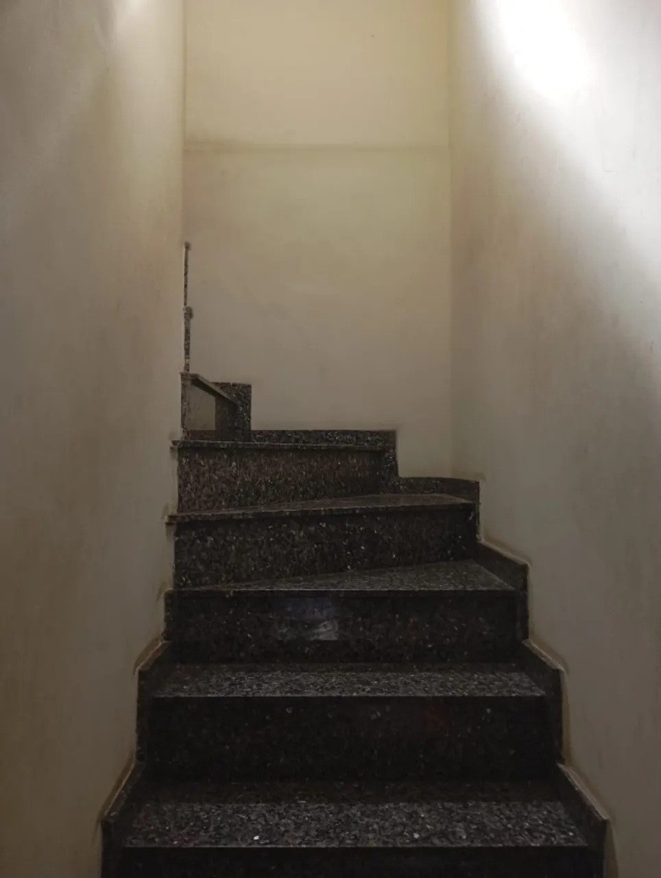 img2