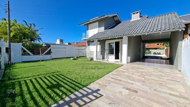 house em Rua Cassiterita, Rainha do Mar - Xangri-Lá - RS