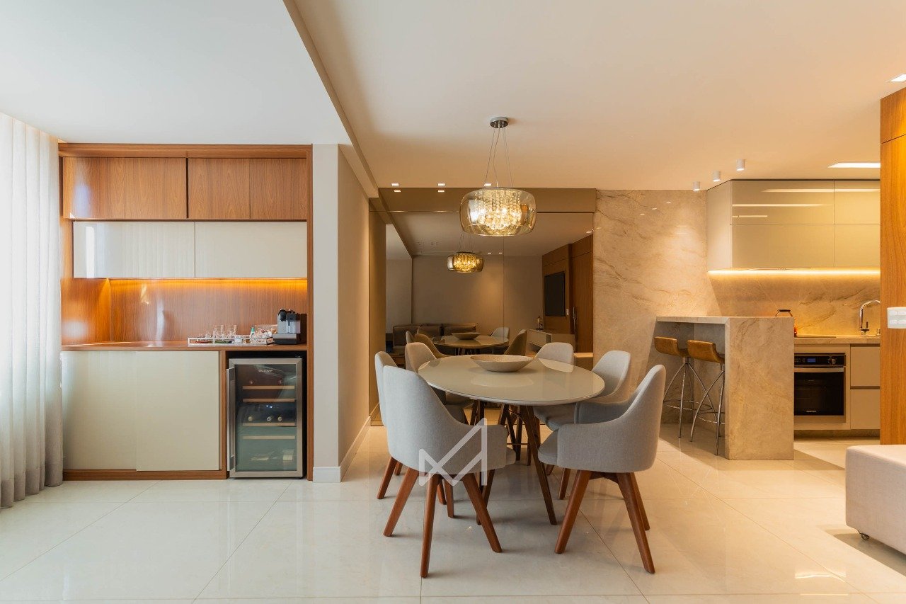 Apartamento com 3 quartos — Savassi, Belo Horizonte