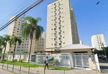 apartment em Estrada Bandeirantes, Jacarepaguá - Rio de Janeiro - RJ
