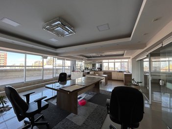 office em Rua dos Andradas, Centro Histórico - Porto Alegre - RS