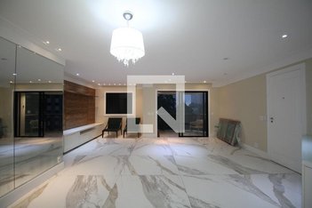 apartment em Rua Itajara, Vila Andrade - São Paulo - SP