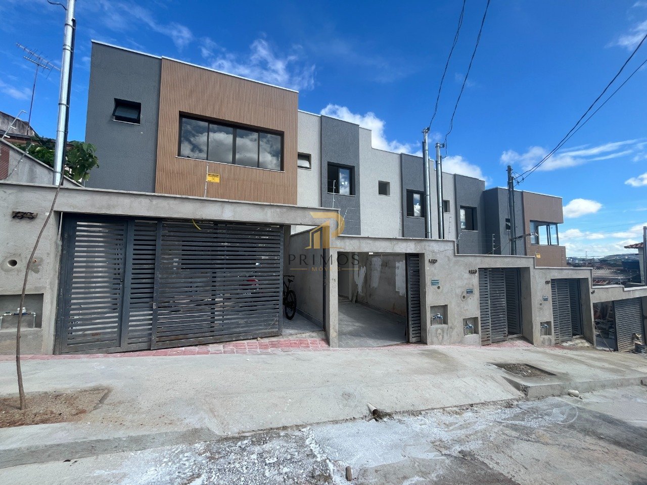 Casa com 3 quartos — Planalto, Belo Horizonte